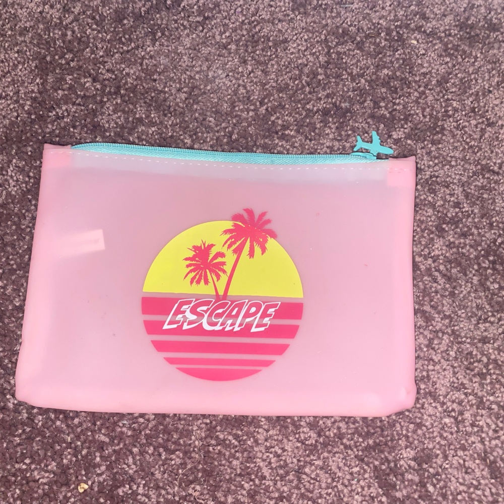 Cosmetic bag